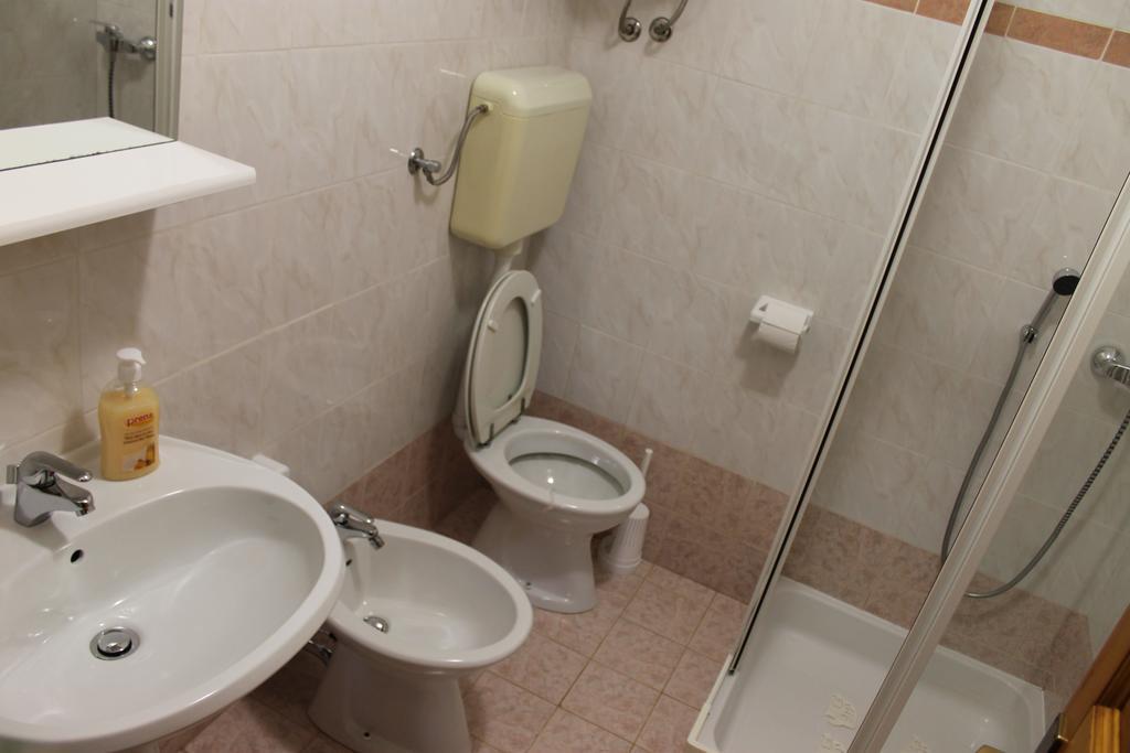 Grožnjan Apartments Mestri חדר תמונה